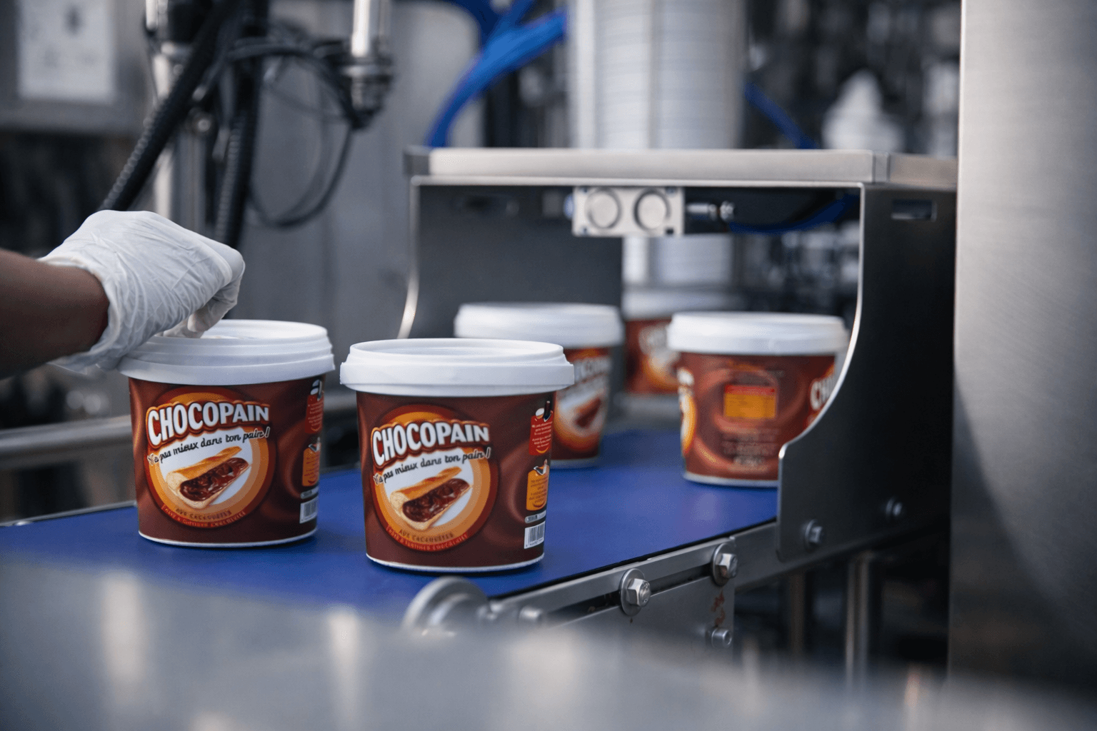 Production de pâte à tartiner Chocopain — ligne de remplissage Patisen